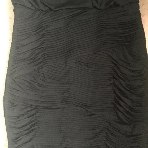 BCBG Maxazria M plunging open back black dress - Picture 2 of 8